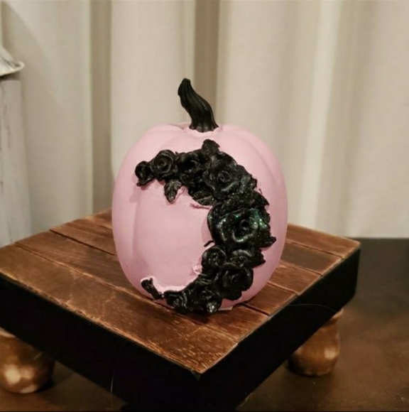 🎃Pumpkin Halloween/Goth Decor Piece🎃 - Picture 2 of 4